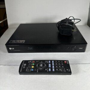LG blu ray player BP 155 with remote good condition tested and works